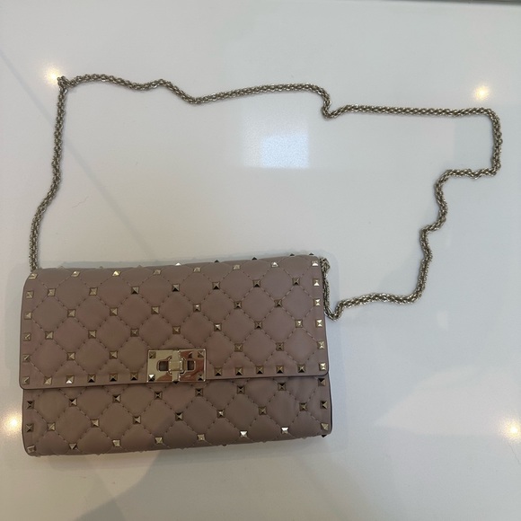 Valentino Garavani rockstud spike small leather shoulder bag - Picture 4 of 5